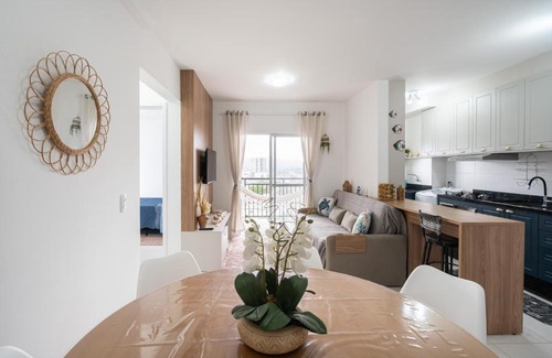 Picarras Apartment | Vista do nascer do SOL e do MAR da janela do quarto seu quarto - Apartamento com dois quartos, sala de estar, cozinha completa, piscina, ar condicionado, playground infantil, a 150 metro da PRAIA