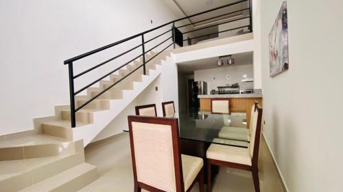 Guayaquil Apartment | Vista Hills Loft & Jacuzzi a 10min Consulado Americano