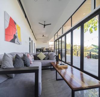 Santa Teresa Villa | Vista Loma Estate