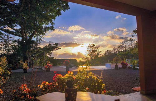 Llano Brenes Apartment | Vista Mundo Retreat Center & Boutique Hotel