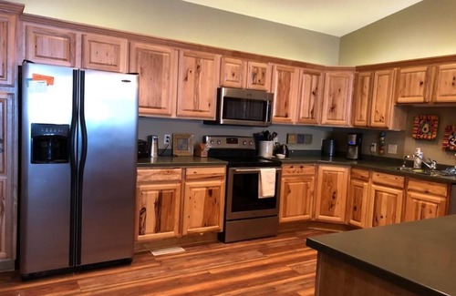 Mauston Condo | Vista on "The Rock!"