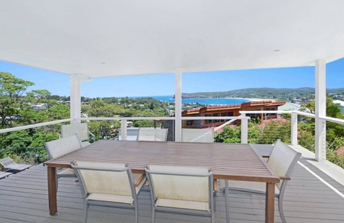 Copacabana House | Vista Seascape - Decks, Pool, and Views!