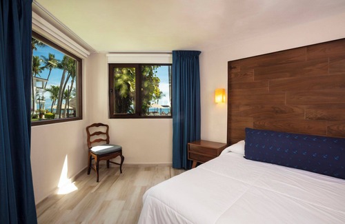 Bucerias Hotel | Vista Vallarta All Suites on the Beach