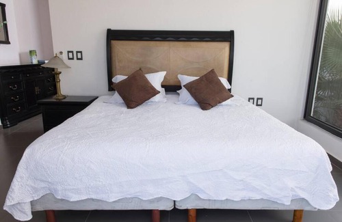 Tequesquitengo House | Vistalago