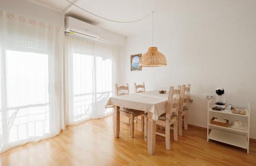 Blanes Apartment | Vistes al mar Ideal per parelles i teletreball