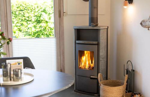 Westerholz House | VITA Sonnholm - modernisiertes Häuschen mit Garten am Meer