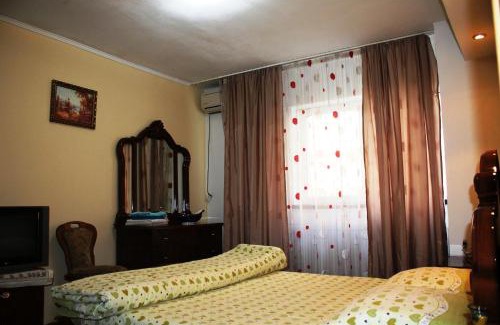 Sector 4 Apartment | Vitan modern apartment, sleeps 4