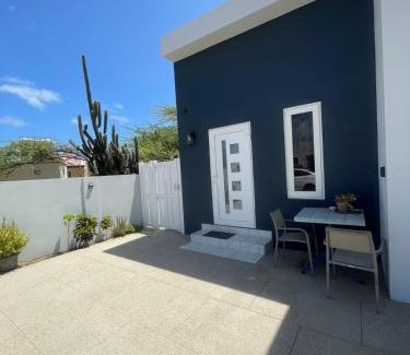 Alto Vista Apartment | Viva Alto Vista!