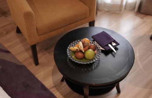 Kochi Hotel | Vivanta Ernakulam, Marine Drive