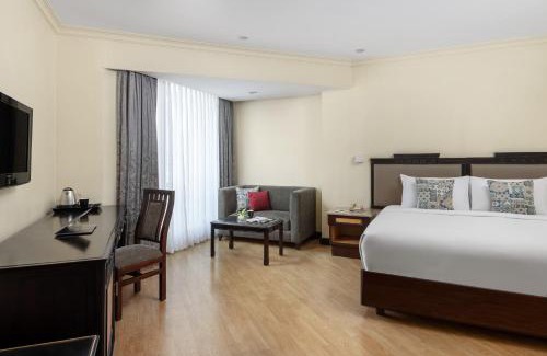 Kochi Hotel | Vivanta Ernakulam, Marine Drive