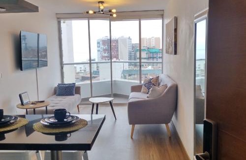 San Miguel Apartment | Vive, trabaja y descansa, moderno departamento con balcón 2BR en San Miguel, Lima