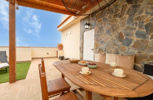 Arucas Apartment | Vivelorural casa Marao great sea views