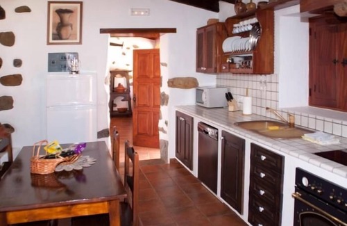 La Solana Cottage | Vivelorural casa Bernardo 1 con piscina privada
