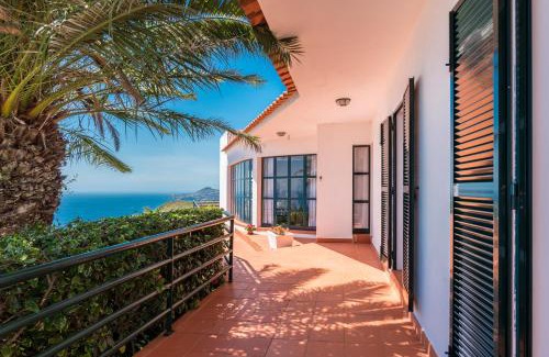 Garajau House | Vivenda da Esquina - by LovelyStay