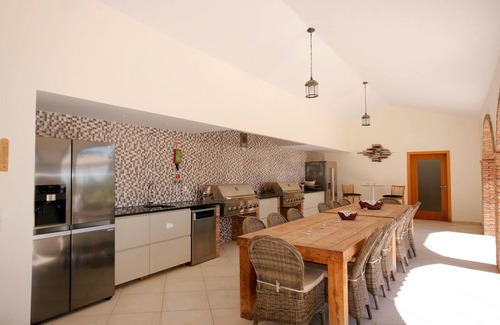Porto de Mos Villa | Vivenda Suecia, Luxury Villa, 8 bedrooms, Sleeps 20, Private heated pool, A/C