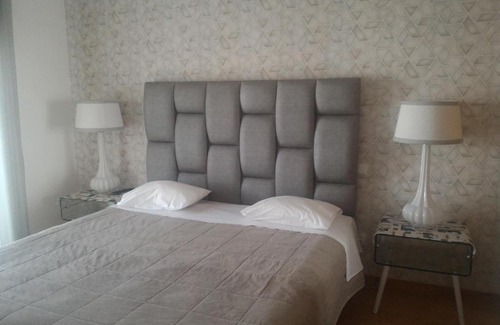 Nazare House | Vivenda Valverde