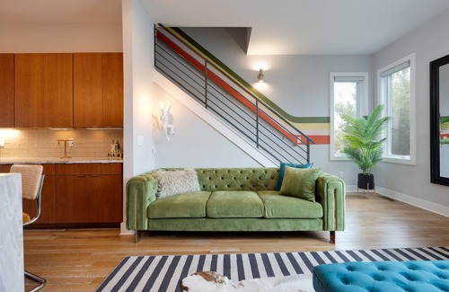 Edgehill Cottage | Vivid Vocals - 4 Mins to Broadway - Rooftop Patio