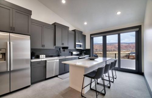 Moab South Valley Apartment | Vizcaya #6 - Moab's Newest Luxury Rental