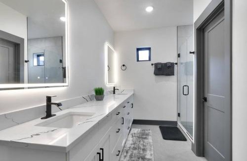 Moab South Valley Apartment | Vizcaya #6 - Moab's Newest Luxury Rental