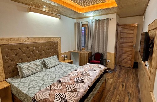 Shilon Bagh Hotel | Vizvei