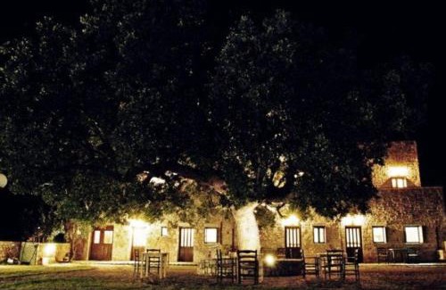 Pyrgou Dirou House | Vlyhada Guesthouse