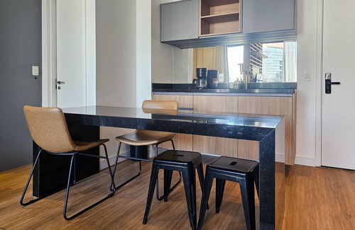 Vila Olimpia Apartment | VN Millenium by Housi