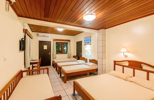 Lagoa da Conceicao Hotel | VOA Samuka Hotel