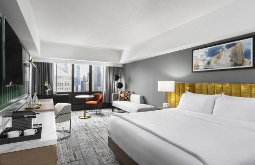 Downtown Chicago Hotel | voco Chicago Downtown - Riverwalk by IHG