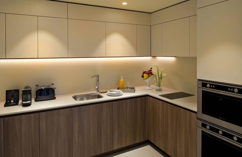 Doha Hotel | voco Doha West Bay Suites by IHG