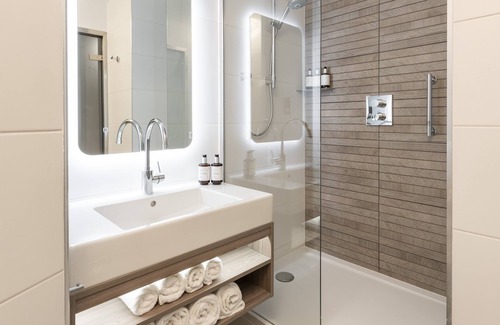 West End Hotel | voco Edinburgh-Haymarket by IHG