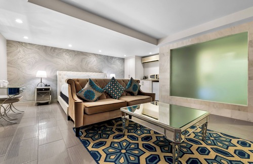 Laguna Hills Hotel | voco Laguna Hills by IHG