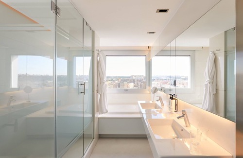 Estrella Hotel | voco Madrid Retiro by IHG