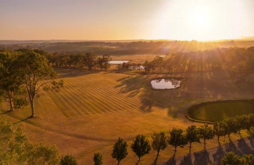 Pokolbin Hotel | voco® Kirkton Park Hunter Valley by IHG