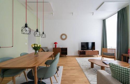 Neulerchenfeld Apartment | Vogue 2BR Suite, Near City Pulse by HM