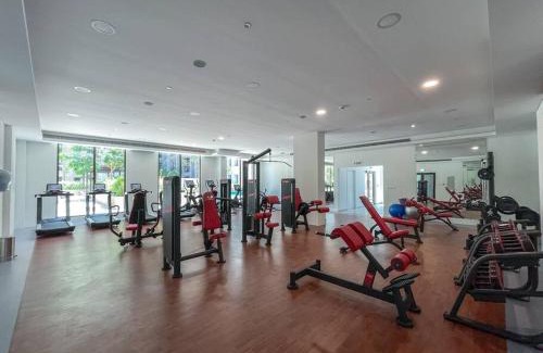 Umm Suqeim 3 Apartment | Vogue Jumeirah Living - Near Burj Al Arab & Beach