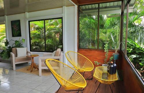 El Fosforo House | Volcano & Lake Arenal View Suite with Soaking tub