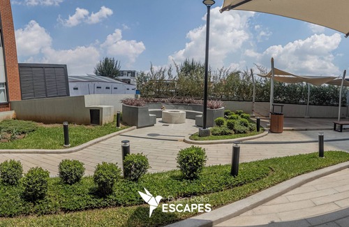 Zona 11 Apartment | Volcano, Pool & City View High-Level | KING Bed | FREE Pool & Gym | Sky Home