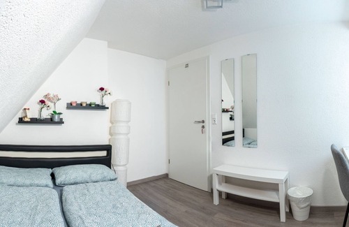 Memmingen House | Voll Ausgestattetes Modernes Ferienhaus mit Pool und Garten in Ruhiger Lage