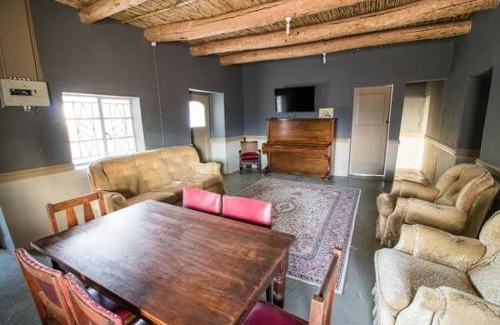 Oudtshoorn Ski Chalet | Volmoed Cottage