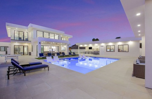 Temecula Villa | Voted Vacation Rental of The Year out of millions of homes on VRBO!