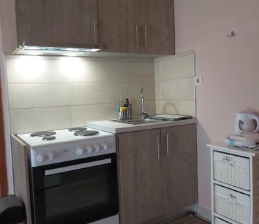 Kardamyli House | Voula Pansion