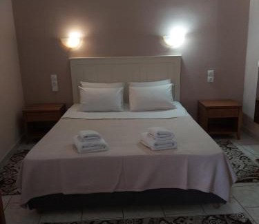 Kardamyli House | Voula Pansion