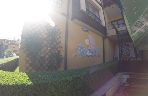 Intsaraki Apartment | VP Marina Ville Studios