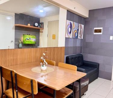 Rosario Hotel | VR Homes Ortigas - 2BR Condo with Free WiFi
