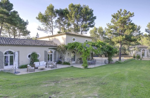 St.-Remy-de-Provence Ski Chalet | Vrbo Property