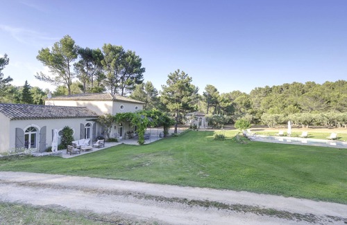 St.-Remy-de-Provence Ski Chalet | Vrbo Property