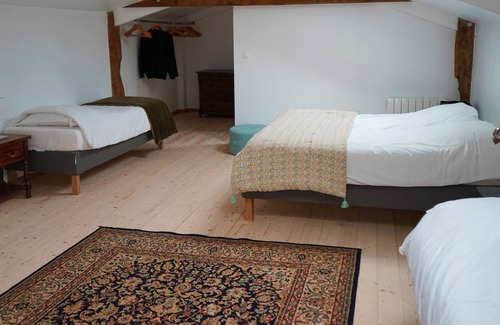 Saint-Medard-d'Aunis House | Vrbo Property