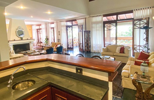 Carapicuiba House | Vrbo Property