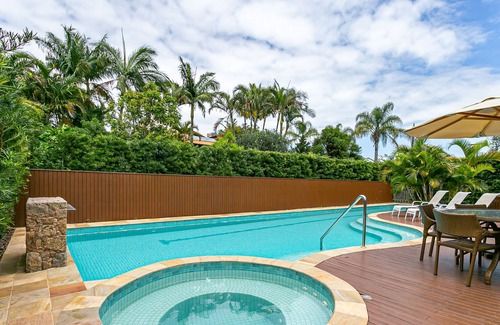 Jurere Internacional House | Vrbo Property