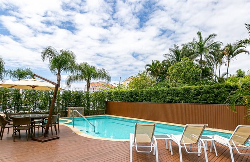 Jurere Internacional House | Vrbo Property